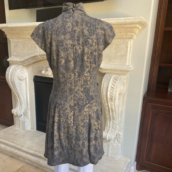 Dress - Picture 3 of 3